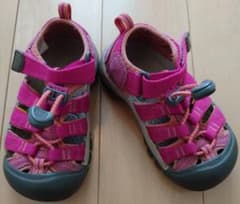 KEEN キーン サンダル 16cm✨のサムネイル