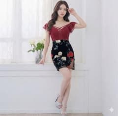 美品　花柄フリル袖ナイトドレスのサムネイル