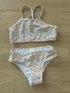 水着 ビキニ 女の子のサムネイル