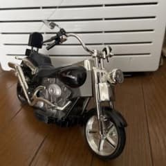 ミニチュアバイクモデル ラジコン 黒と銀のサムネイル
