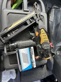 HITACHI 高圧 フロア用 釘打ち機 NT 50HMF フロア タッカーのサムネイル