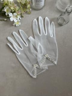 ウェディンググローブ 白 シースルー パール装飾