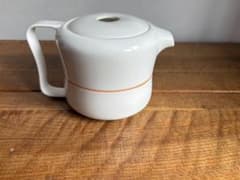 ホワイト ティーポット オレンジライン 陶器製のサムネイル