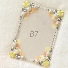 522【B7】硬質ケースデコ トレカ シール 黄 白 薔薇 ハート レースのサムネイル