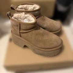 UGG 厚底ブーツ クラシック ウルトラミニ プラットフォーム23cmのサムネイル