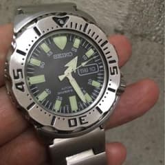 【週末値下げしました】SEIKOダイバー　ブラックモンスターのサムネイル