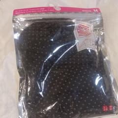 ⭐ユニクロ ヒートテックタートルネックT 黒×ドットのサムネイル