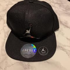 NEWERA メタルロゴ　ジョーダン　キャップ　キッズ　ユース　010のサムネイル