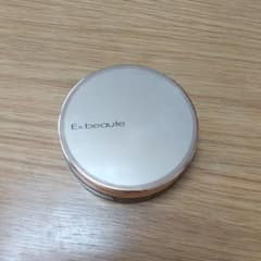 エクスボーテ ホワイトカバークッションのサムネイル