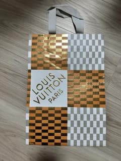 LOUIS VUITTON ショッパー 紙袋 限定デザインのサムネイル