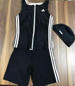 adidas セパレート水着　スポーツ水着のサムネイル