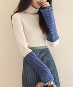 SAISON DE PAPILLON タートルネックニット ベージュのサムネイル