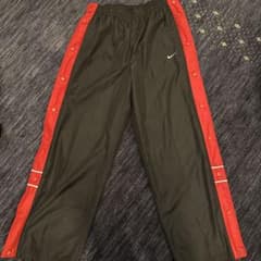 NIKE ナイロンパンツ 赤 黒 テック Y2K NIKE ナイロンパンツ 赤 黒 テック Y2K - メルカリ