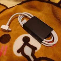 Apple MacBook Air ケーブルのサムネイル