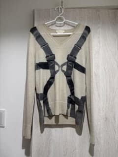 Alexander McQueen ハーネス柄 Vネックセーター - メルカリ
