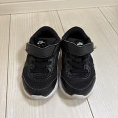 NIKE キッズ スニーカー ブラックのサムネイル