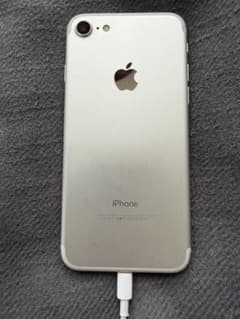 Apple iPhone 7 32GB シルバー バッテリー71% - メルカリ