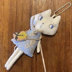 ミナペルホネンハンドメイドぬいぐるみ skipのバッグでおでかけしろ