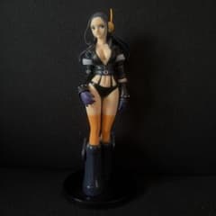 ワンピース NICO ROBIN フィギュア
