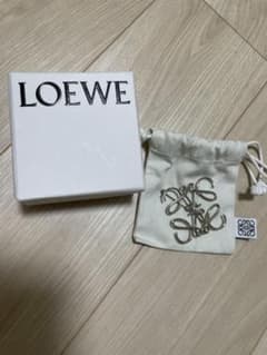 ロエベ　ブローチのサムネイル