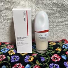 SHISEIDO エッセンススキングロウファンデーション140Porcelainのサムネイル