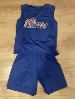 ハーツ　ユニフォーム　トップスL パンツMのサムネイル