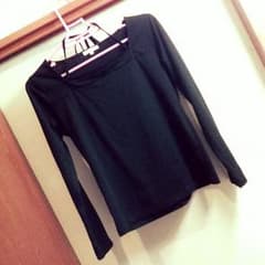 レディース　♣黒トップス♣のサムネイル