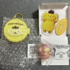 ポムポムプリン コンパクトブラシ　アクスタ　マスコット3点セットのサムネイル