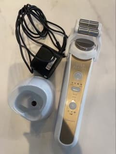 メガビューティー ホットビューラー 温熱冷却機能付きのサムネイル