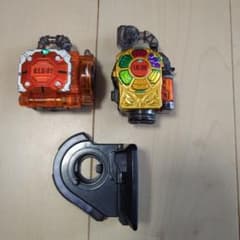 仮面ライダー　鎧武　DXカチドキロックシード  極ロックシードのサムネイル