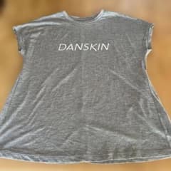 DANSKIN ダンスキン　Tシャツのサムネイル