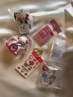 ハローキティガチャガチャ 5点セットのサムネイル