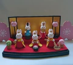 白うさぎのお雛様のサムネイル