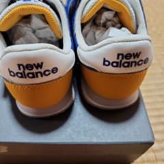 new balance キッズスニーカー 青のサムネイル
