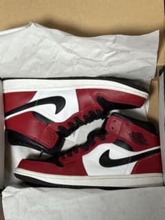 Air Jordan 1 Mid 8.5 ブラック/レッド/ホワイトのサムネイル
