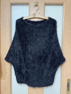 美品◆LL3L◆ antiqua ◆ふわふわシャギーニット◆ブラック