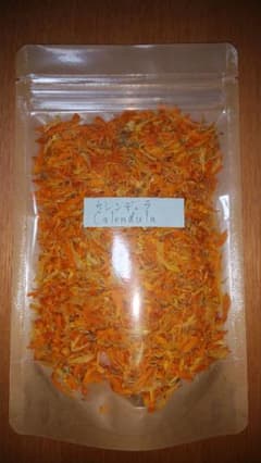 無肥料無農薬＊自家栽培ドライハーブ＊カレンデュラ(花びら)のサムネイル