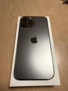 Apple iPhone13Promaxグラファイト 256GB 傷ありのサムネイル