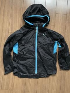 PUMA ウィンドブレーカー ブラック×ブルーのサムネイル