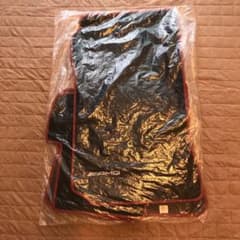 【専用】ミッチー様 AMGフロアマット(新品未開封)のサムネイル