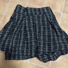 フレアスカート 黒と白のチェック柄のサムネイル