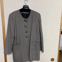 ノーカラージャケットのサムネイル