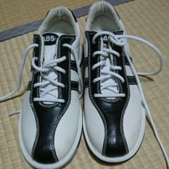 最後のお値下げ! ボーリングシューズのサムネイル
