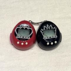 【値下げ交渉OK】恋するたまごっちゅ KING＆QUEEN （新品電池2個付き） 値下げ交渉OK】恋するたまごっちゅ KING＆QUEEN （新品電池2個付き