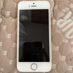iPhone SE Gold 16 GB SIMフリー美品のサムネイル