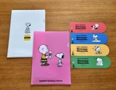 スヌーピーミュージアム A5クリアファイル しおりセット - メルカリ