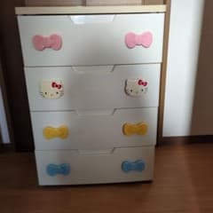 ❤️ハローキティ 4段キッズチェスト❤️ - メルカリ