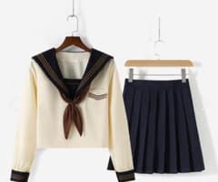 セーラー服のサムネイル