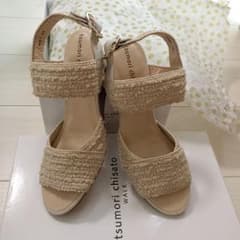 TSUMORI CHISATO ベージュサンダルのサムネイル