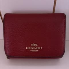COACH 赤 三つ折り財布のサムネイル